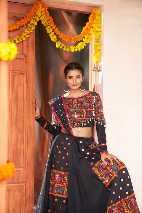 Shubhkala Black Exclusive Embroiered Work Fancy Chaniya Choli